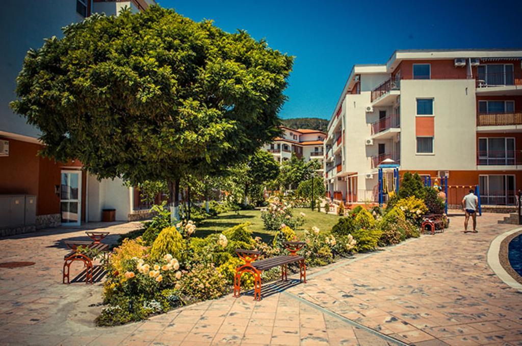 Privilege Fort Beach - Menada Apartments Elenite Ngoại thất bức ảnh