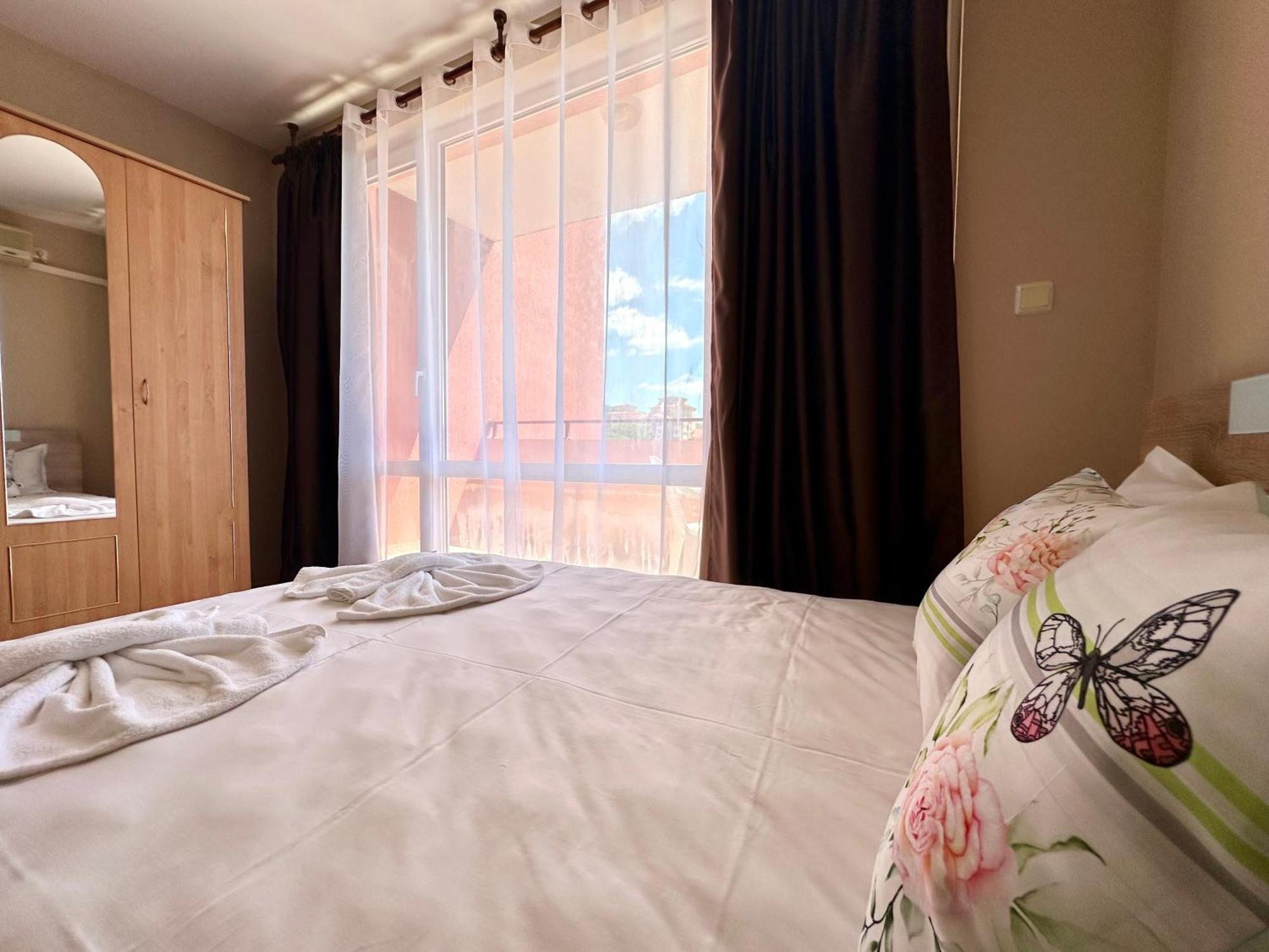 Privilege Fort Beach - Menada Apartments Elenite Ngoại thất bức ảnh