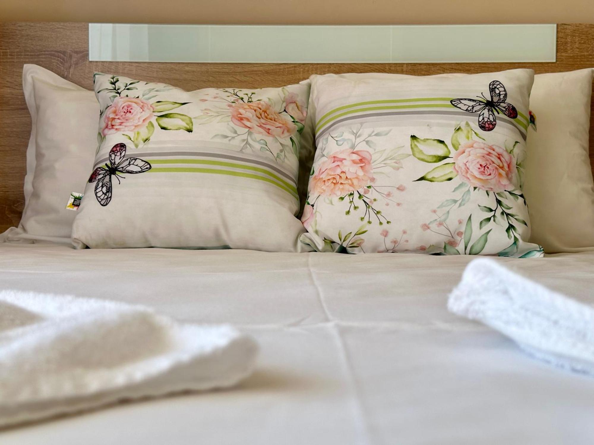 Privilege Fort Beach - Menada Apartments Elenite Ngoại thất bức ảnh