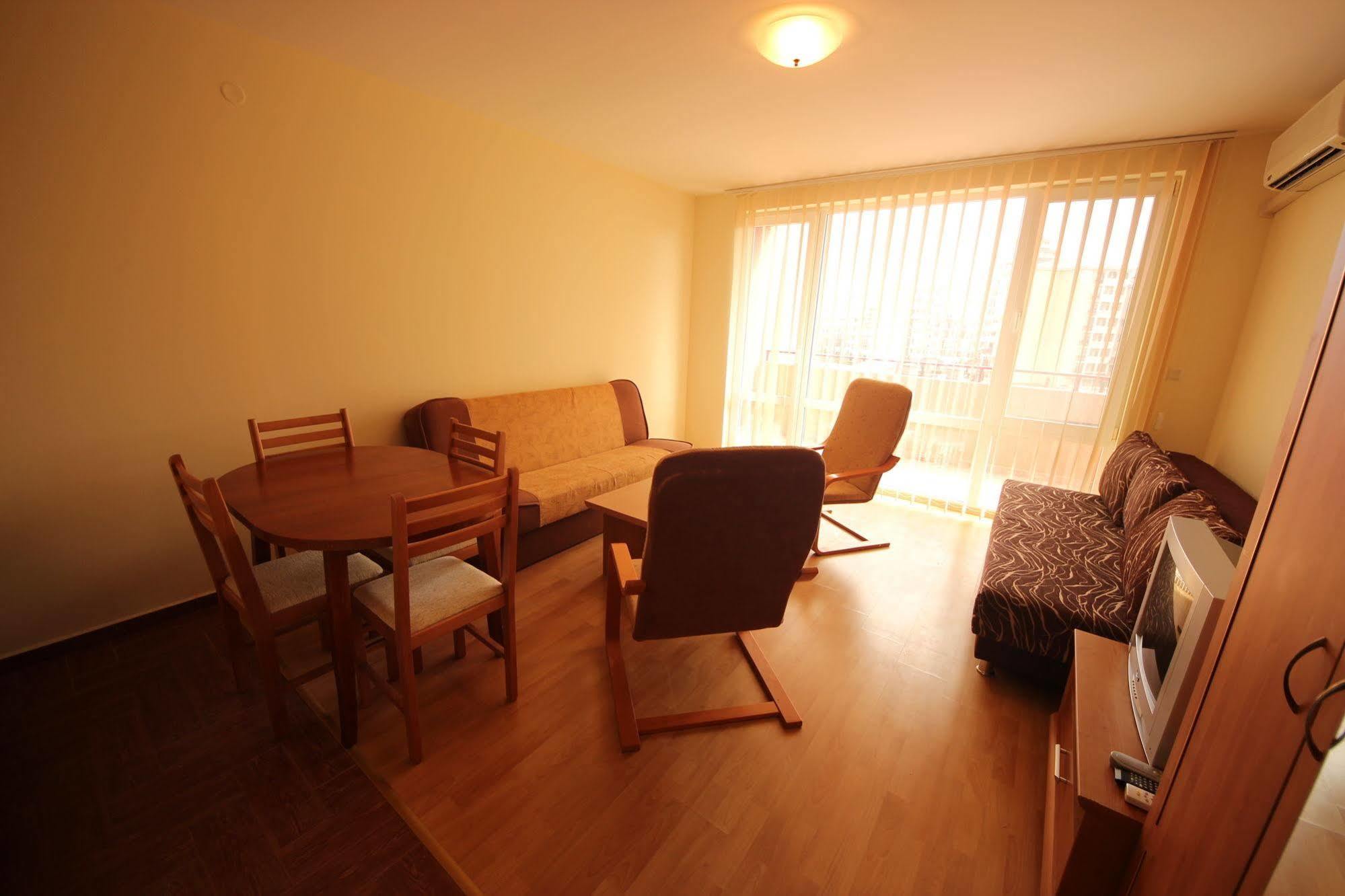 Privilege Fort Beach - Menada Apartments Elenite Ngoại thất bức ảnh