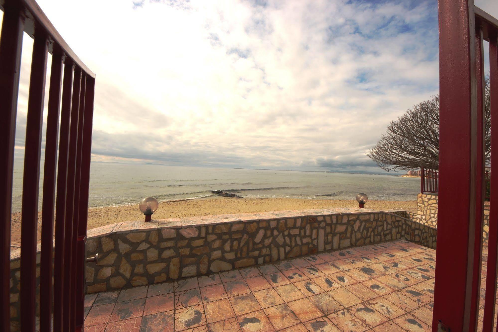Privilege Fort Beach - Menada Apartments Elenite Ngoại thất bức ảnh